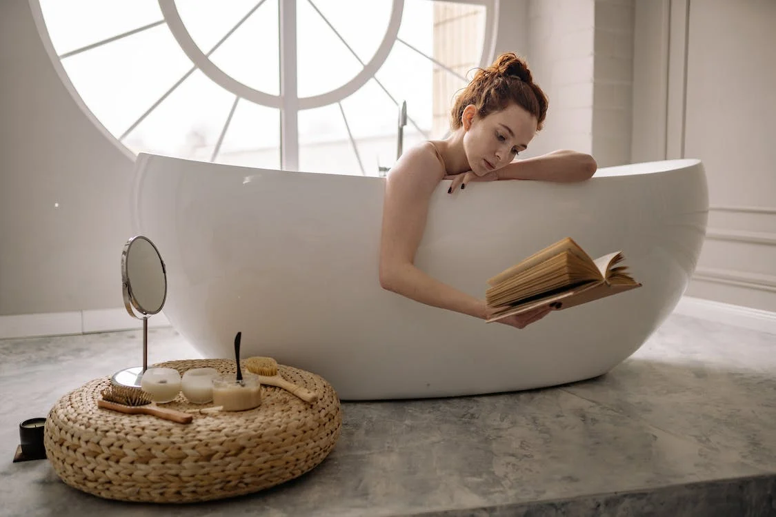 9 Steps to the Ultimate Relaxing Bath