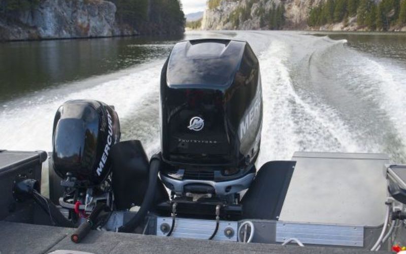 How To Charge Trolling Motor Battery While On The Water