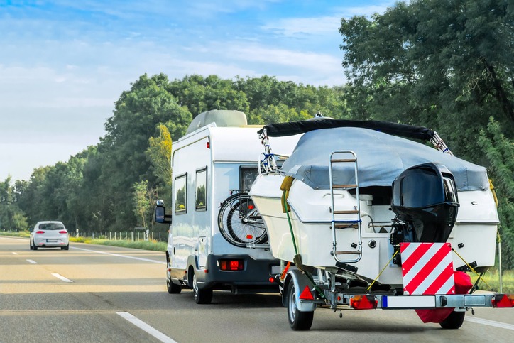 5 Helpful Tips When Transporting a Boat