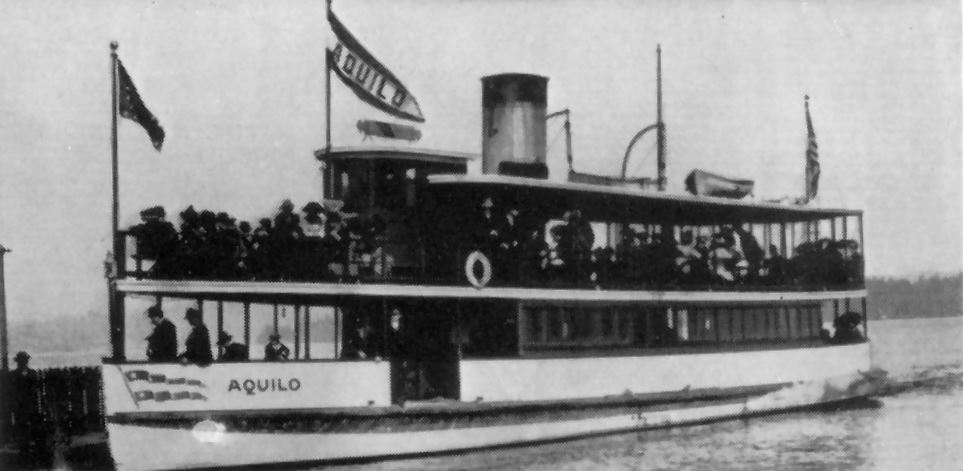 Aquilo-steamboat-black-and-white-photo-of-a-steamboat-numerous-steamboat-passengers