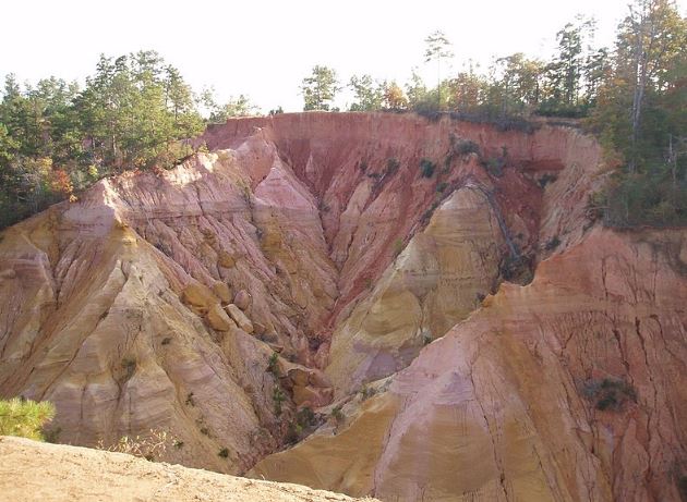 The-Red-Bluff-in-Mississippi
