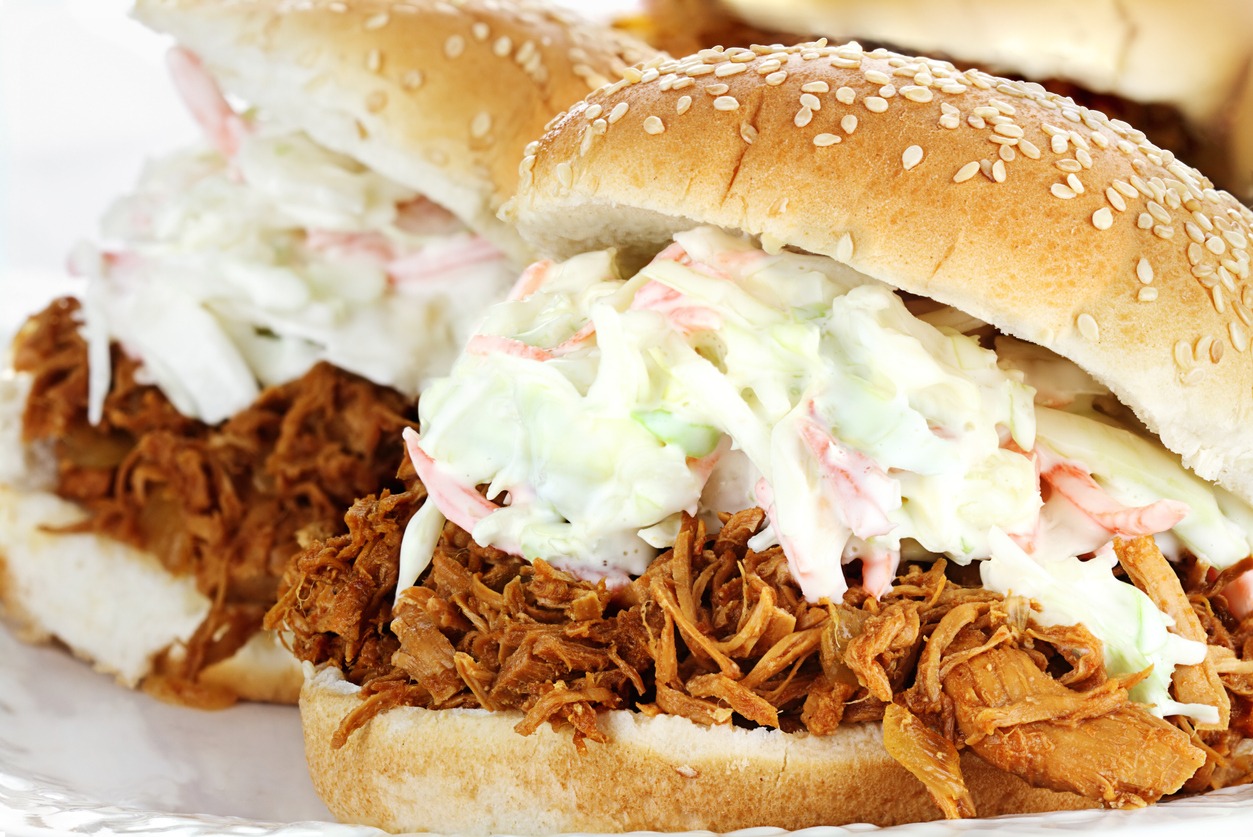 pulled-chicken-burgers-with-coleslaw